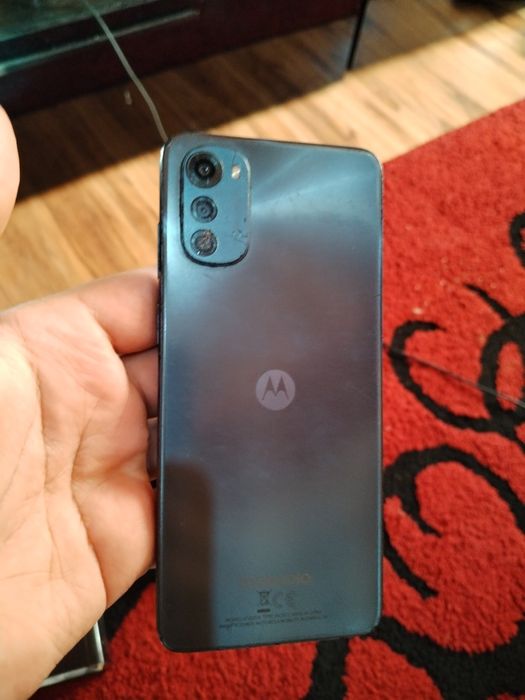 Vând Xbox 360 și două telefoane de piese