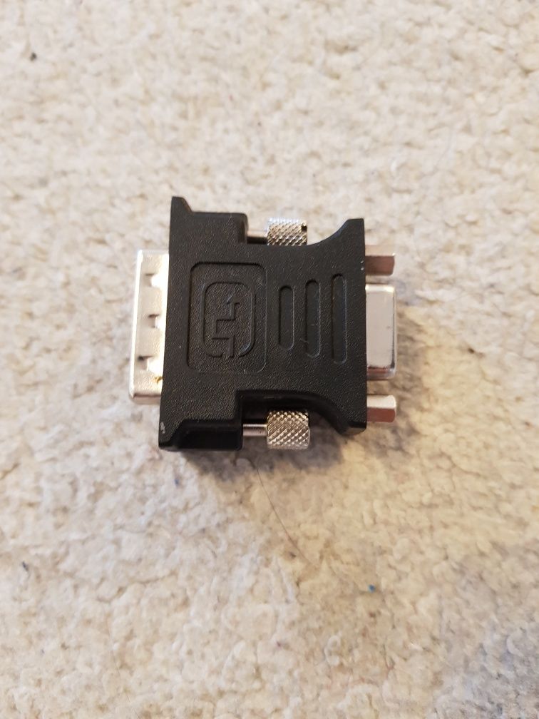 Adaptor DVI la VGA