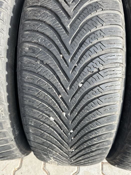 Cauciucuri iarna Michelin 205 60 16 6mm la 100 ron buc