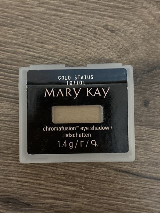 Тени Mary Kay Gold Status