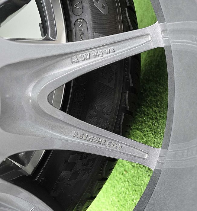 Оригинални джанти 19 цола MERCEDES E63 AMG с гуми