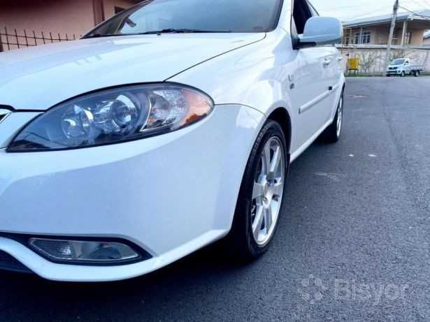 Gentra 2019  ideal xolatda