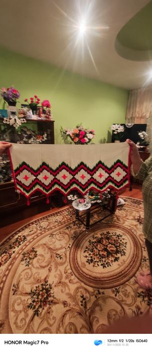 Vând cusături de mână