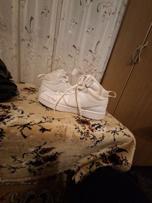 Nike uri utilizate dar sunt originale