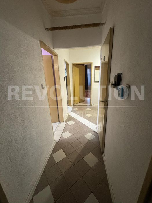 Продава се Четиристаен апартамент в Пловдив, Южен - 90 кв.м за 1489 €/кв.м - Снимка #18