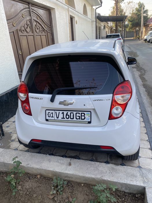 Продам спарк в отличном сочтояние