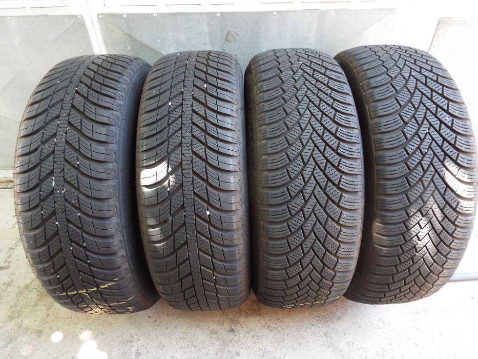 vand 4 anvelope de iarna 205/60/16 nexen [aproape noi]pret 600ron