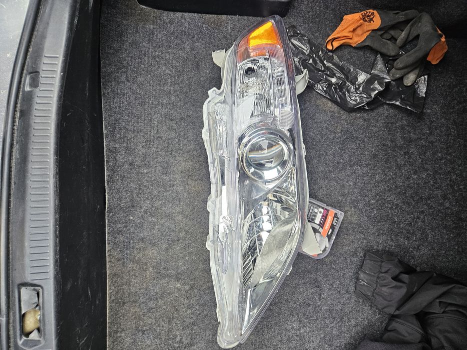 Жақсы жағдайдағы тойота камри 45 LE оң жақ фазасы сатылады.