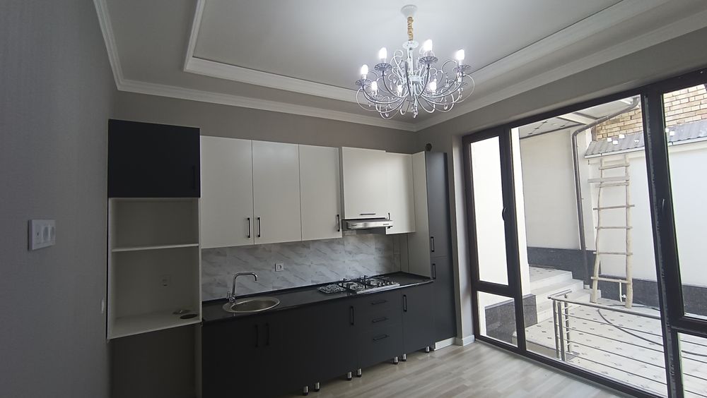 Srochna Yangi qurilgan uy sotiladi