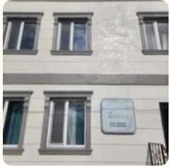 Дом с бассейном в центре города