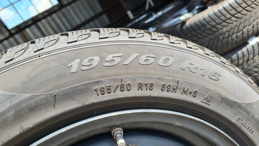Roti/Jante/Jenti tabla orig. BMW Seria 1 2 | Pirelli (*) 195/60 R16