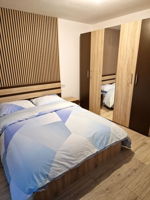 Persoana fizica închiriez apartament 2 camere