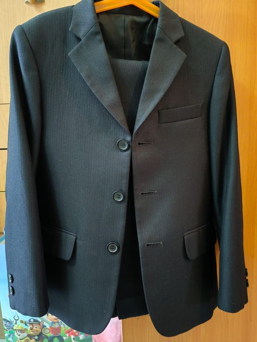 Продам школьные костюмы двойки для мальчиков 1-2 класс и 3-4 класс