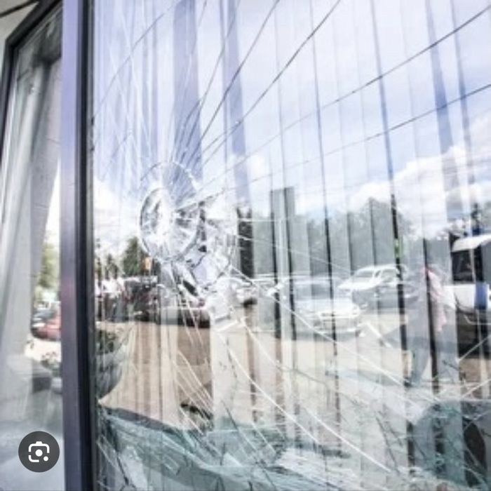 Замена стеклопакета, резины, регулировка окон, москотки, решетки