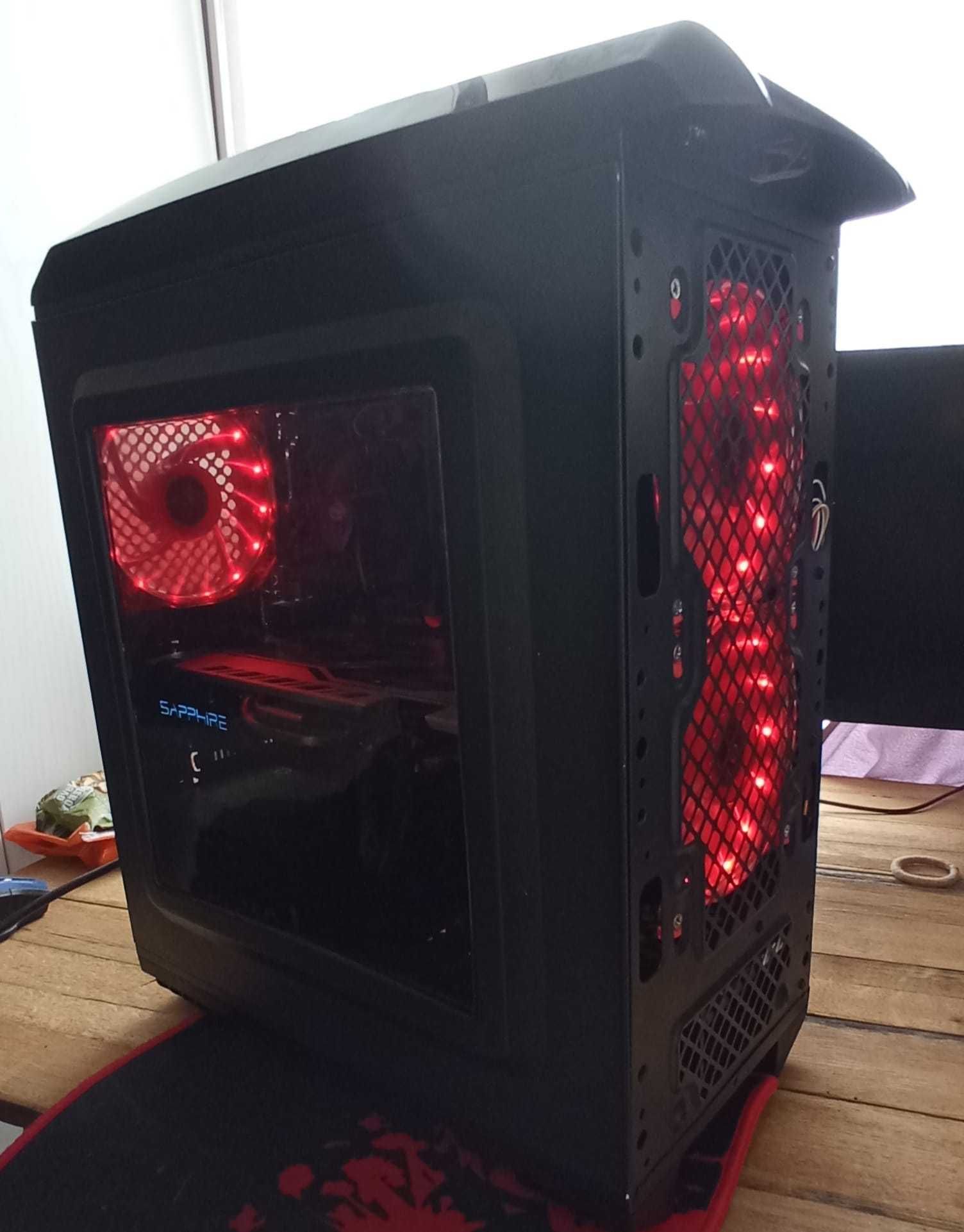 PC I5 7500, 16 GB, SSD 240 GB, HDD 500 GB, RX 580 4 GB NITRO OC