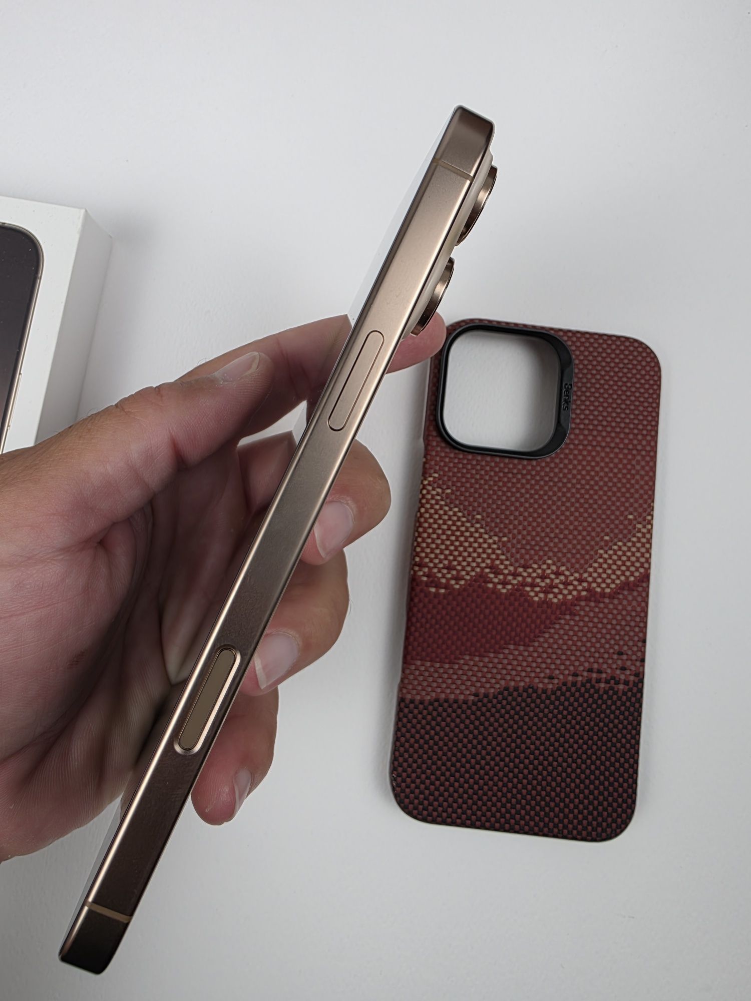 iPhone 16 Pro Max 256 Desert Titanium Гарнция