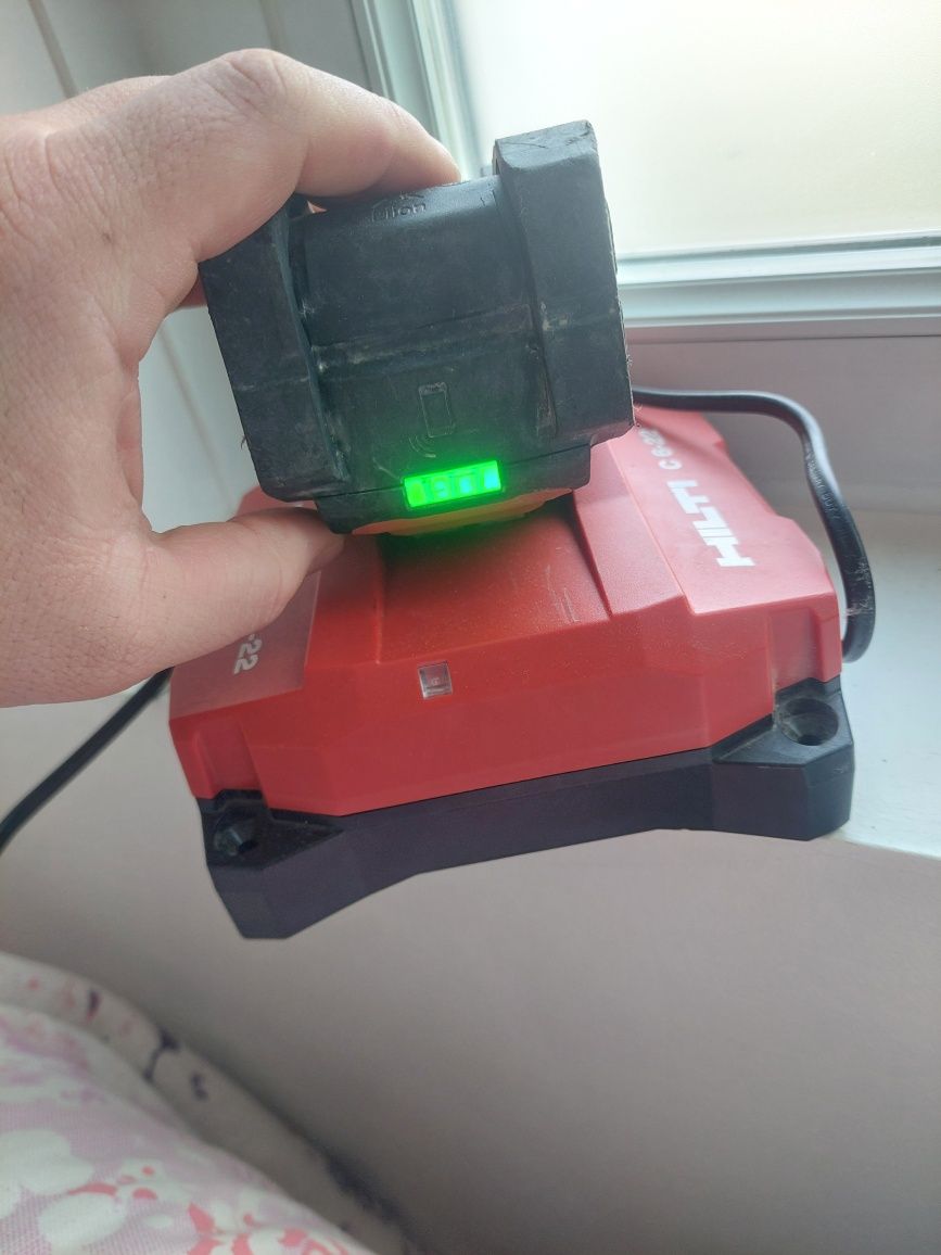 Hilti neuron Încărcător rapid  acumulator B22-170