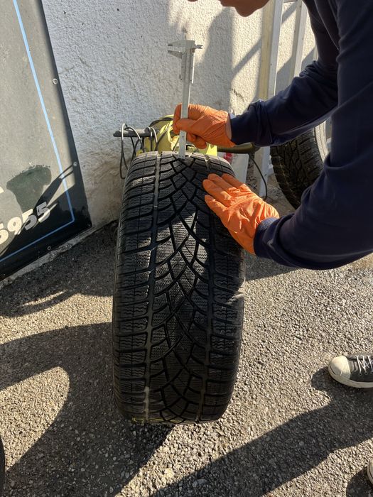 DUNLOP sp winter sport 3D 255 45 18