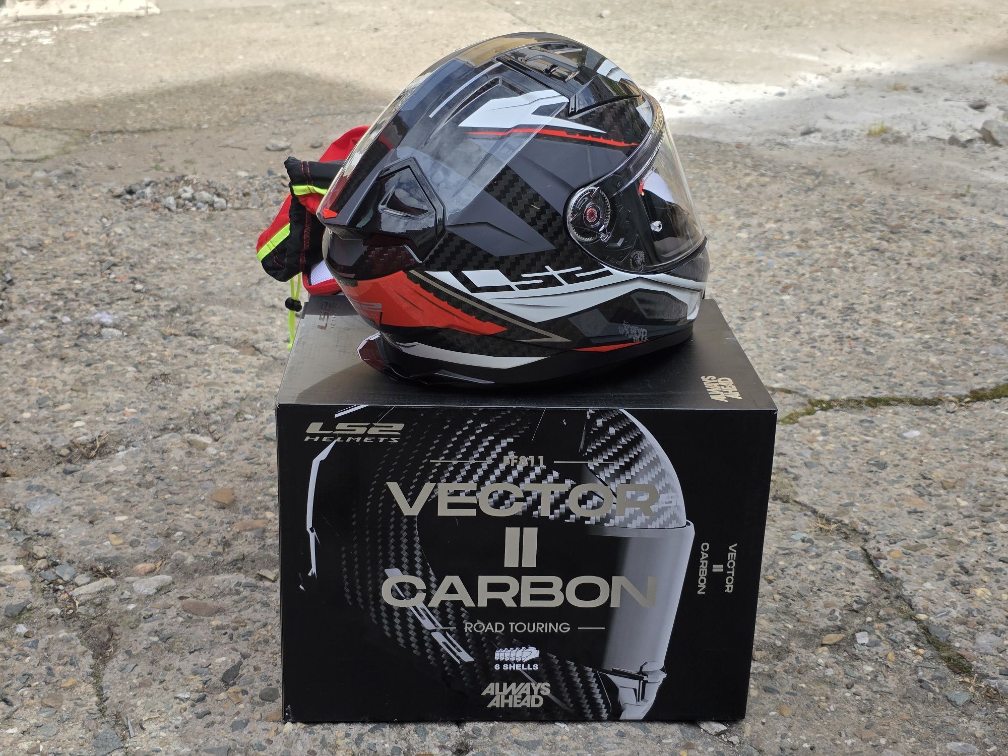 Каска LS2 FF811 Vector II Carbon