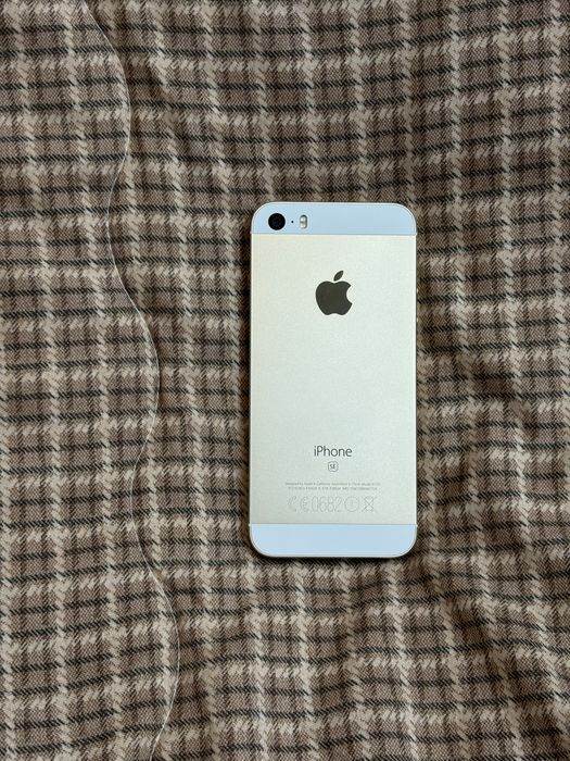 iPhone SE 2016 32gb Gold