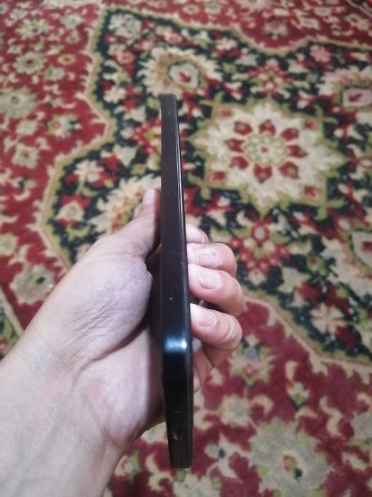 Redmi 8/256 sotiladi holati ideal