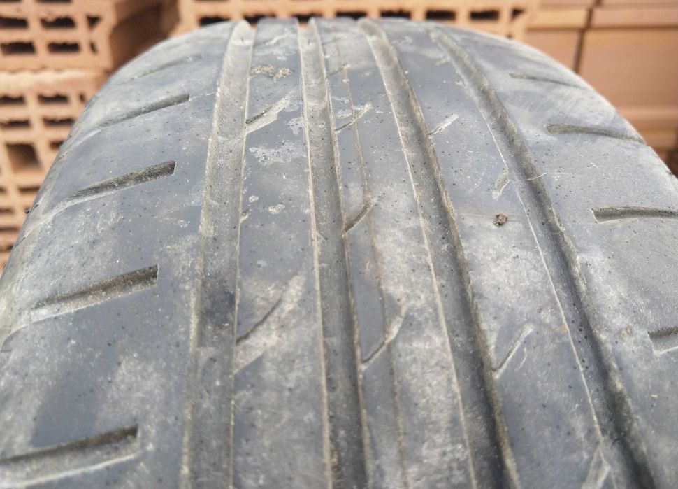 Anvelope/cauciucuri vara 185/60 R15 uzate - teren