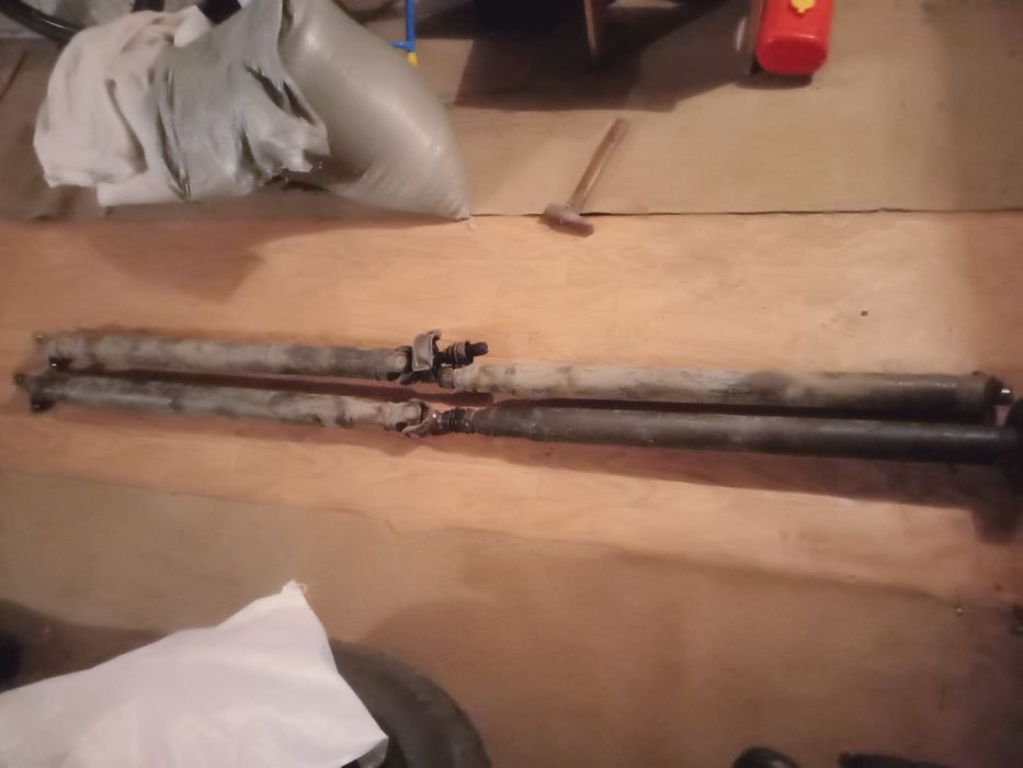 Продам кардан Мерседес 124