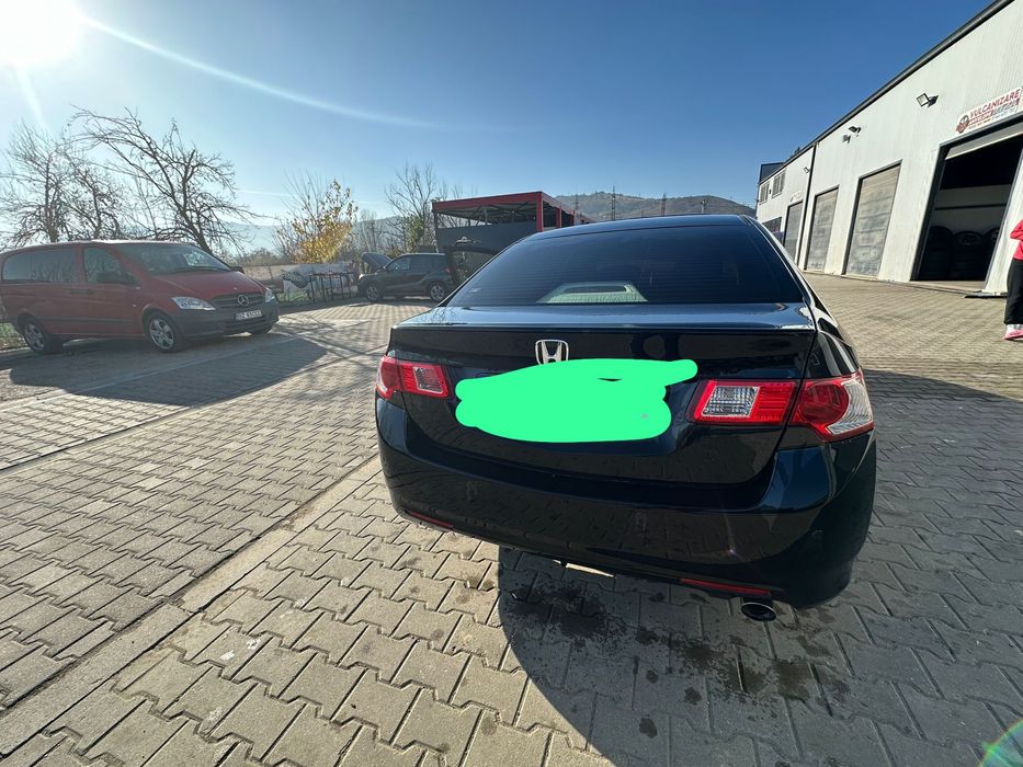 Vand urgent Honda Accord 2009