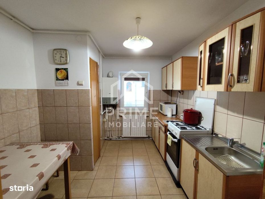 Apartament 4 camere, 78 mp, zona Dallas
