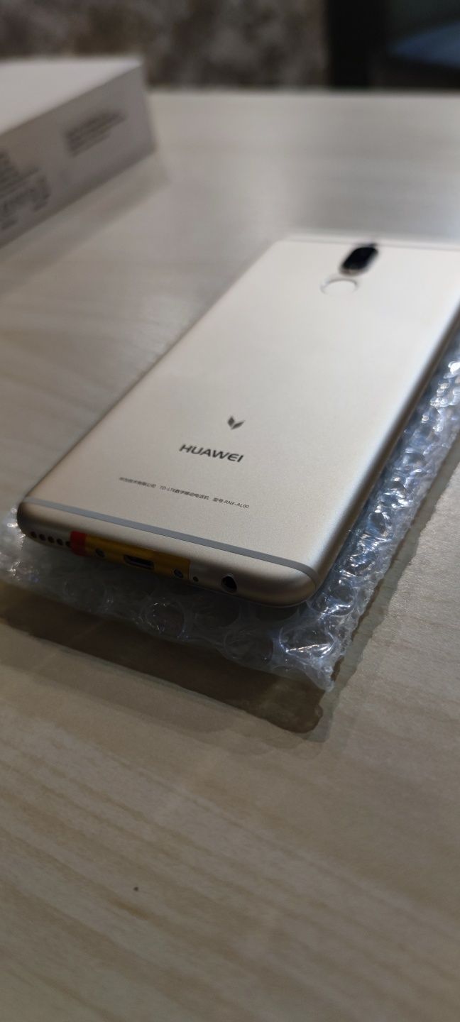 Huawei Mate 10 Lite Gold Dualsim  NOU