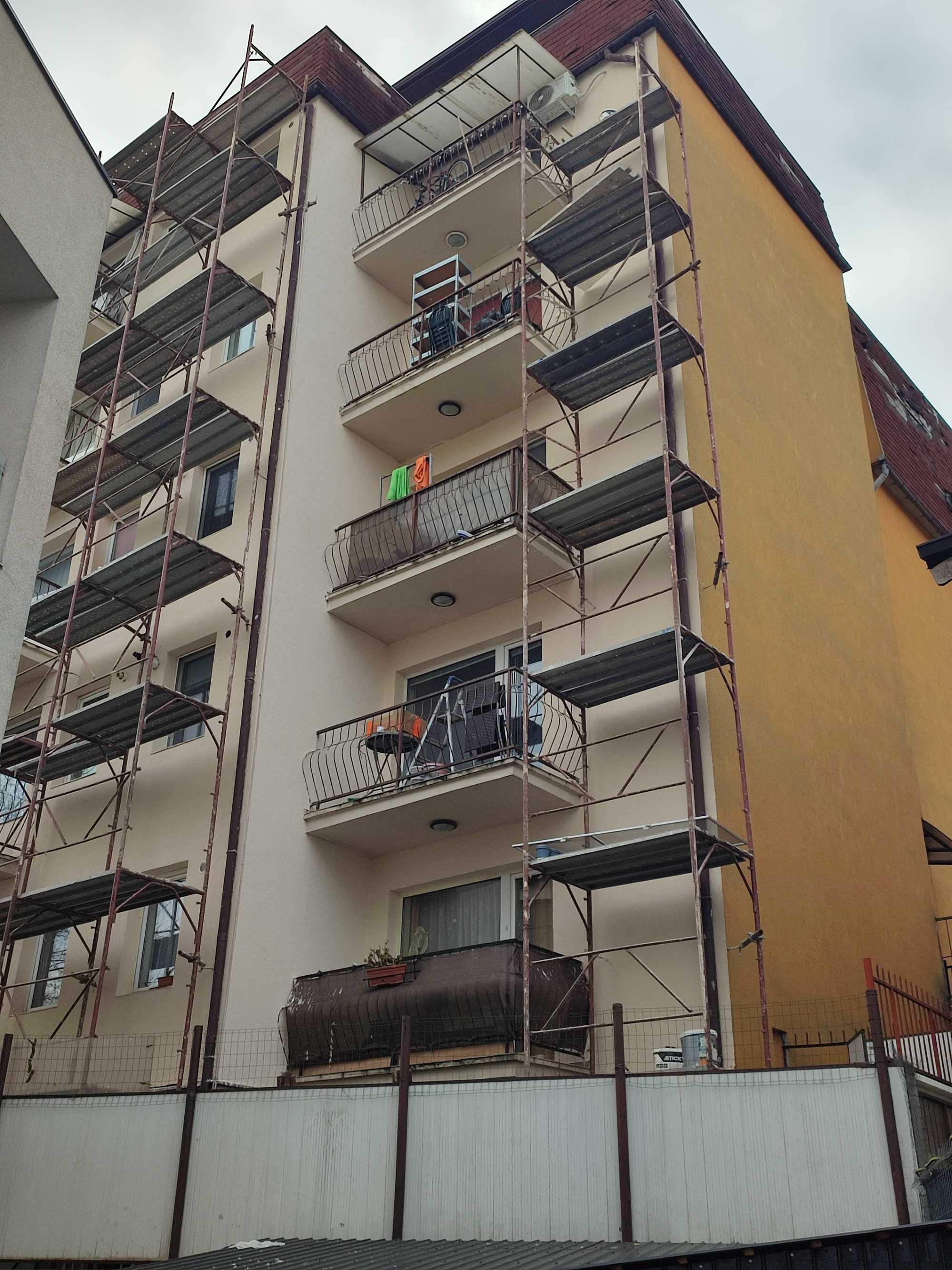 Firma de construcții execută lucrări de construcții de la A la Z