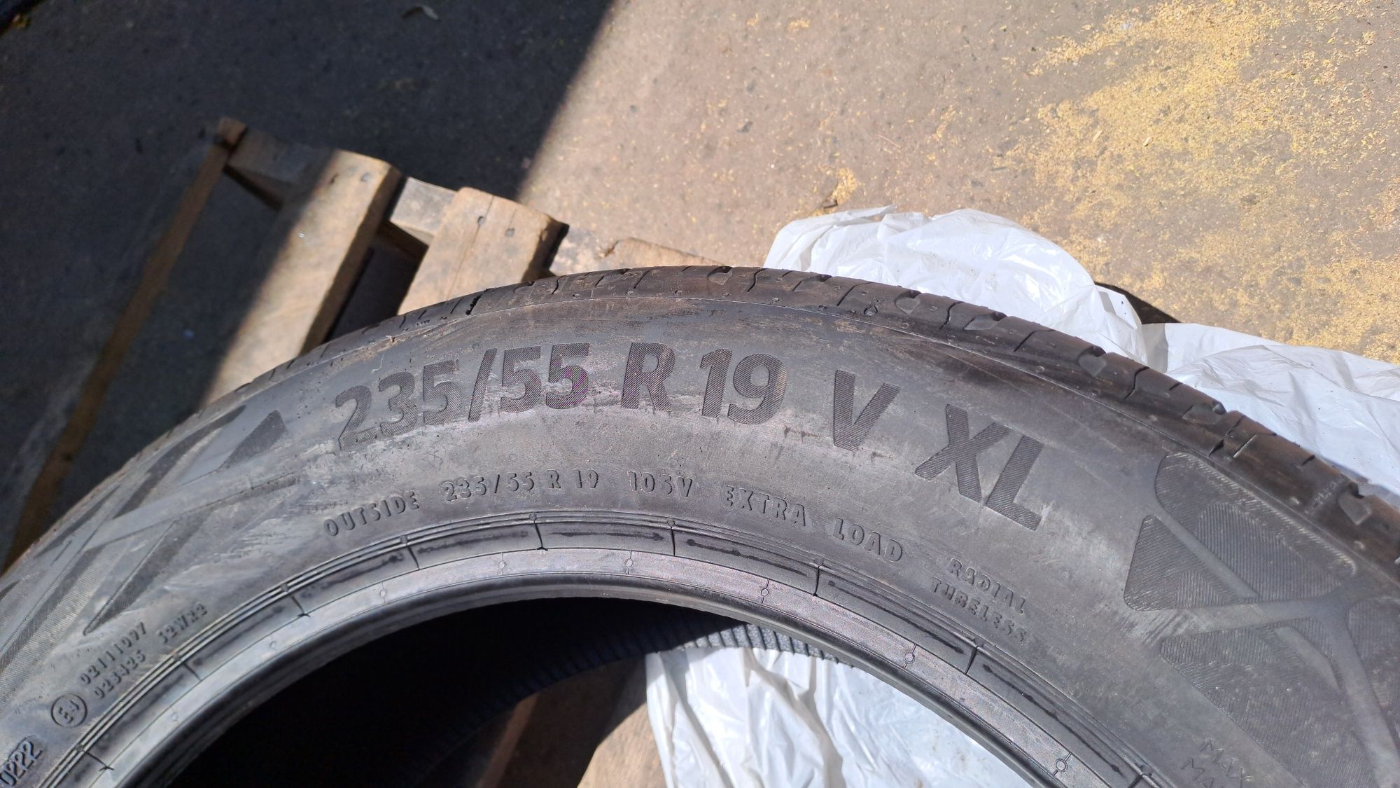 1бр. Нова 235/55/19 Continental Eco Contact 6
