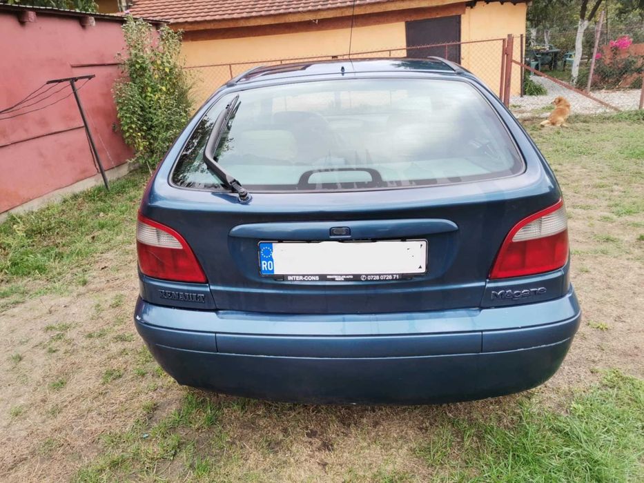 Vand Renault MEGANE Hatchback , Motor 1.4 l , Benzina 16V , An 2000