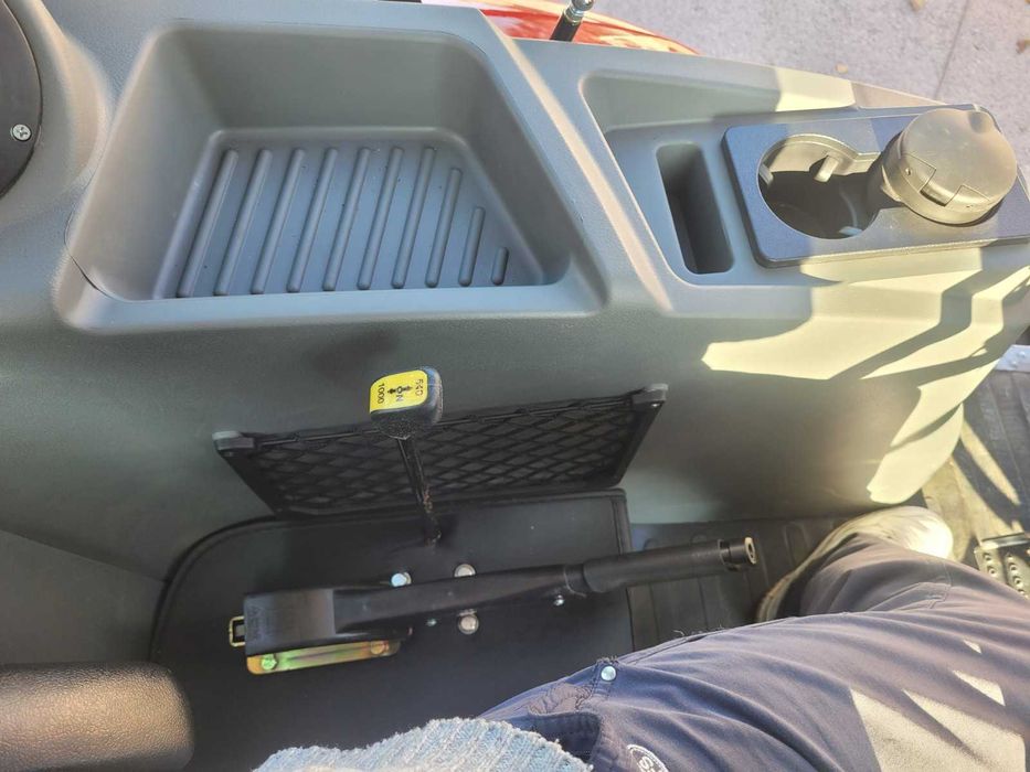 ТРАКТОР 4Х4,нов,100 кс,климатик,наличен може и челен товарач