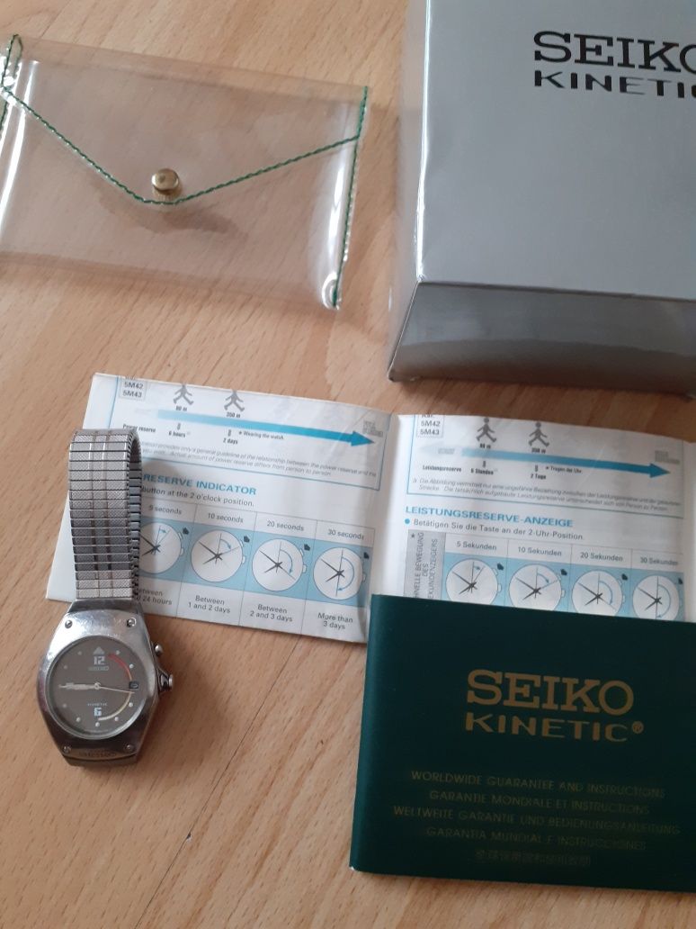 Ptr.cei interesați,vând ceas kinetic marca Seiko (original)prov.Uk