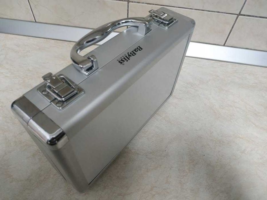 Trusa pentru manichiura si pedichiura BaByliss 8480E