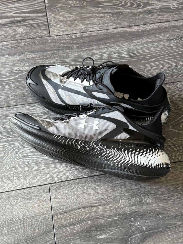 Under Armour hovr 44н