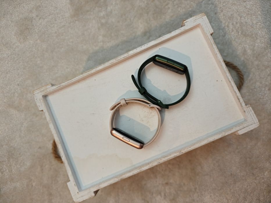 Huawei Band 8, doua exemplare