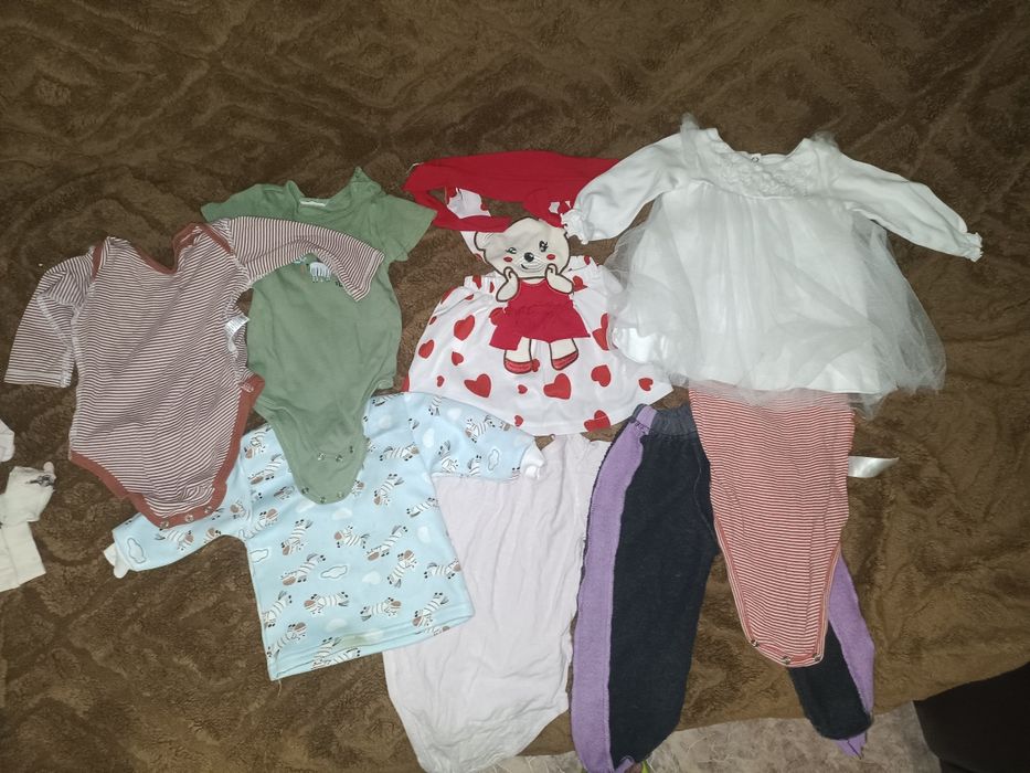 Отдам даром, детские вещи