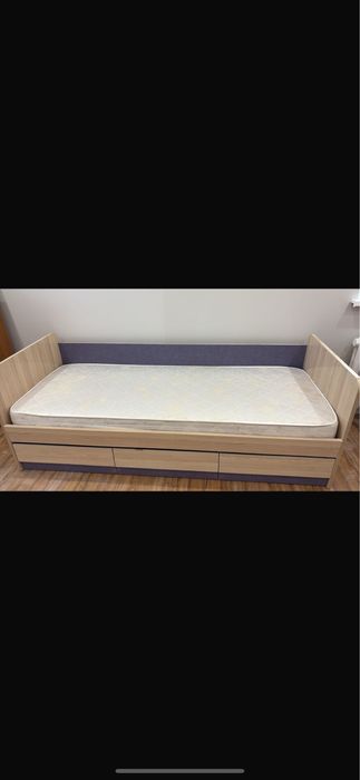 Продам кровать односпальную