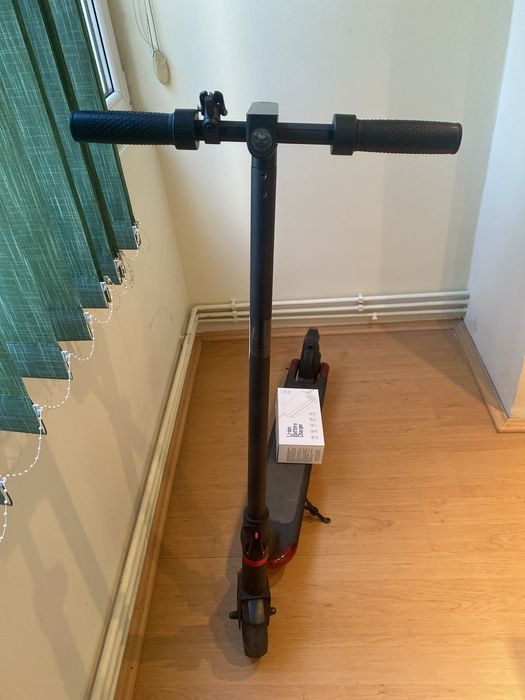 trotineta electrica copii 20kmh la ora,copilul sa aiba 20-45 KG