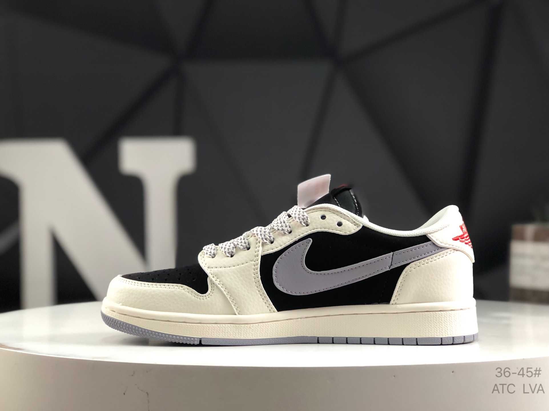 Jordan 1 Fragment x Travis Scott Nike
