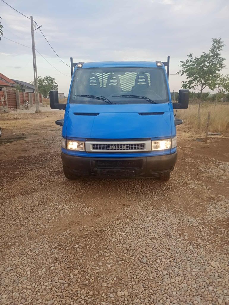vand Iveco 35c14 basculare pe 3 părți