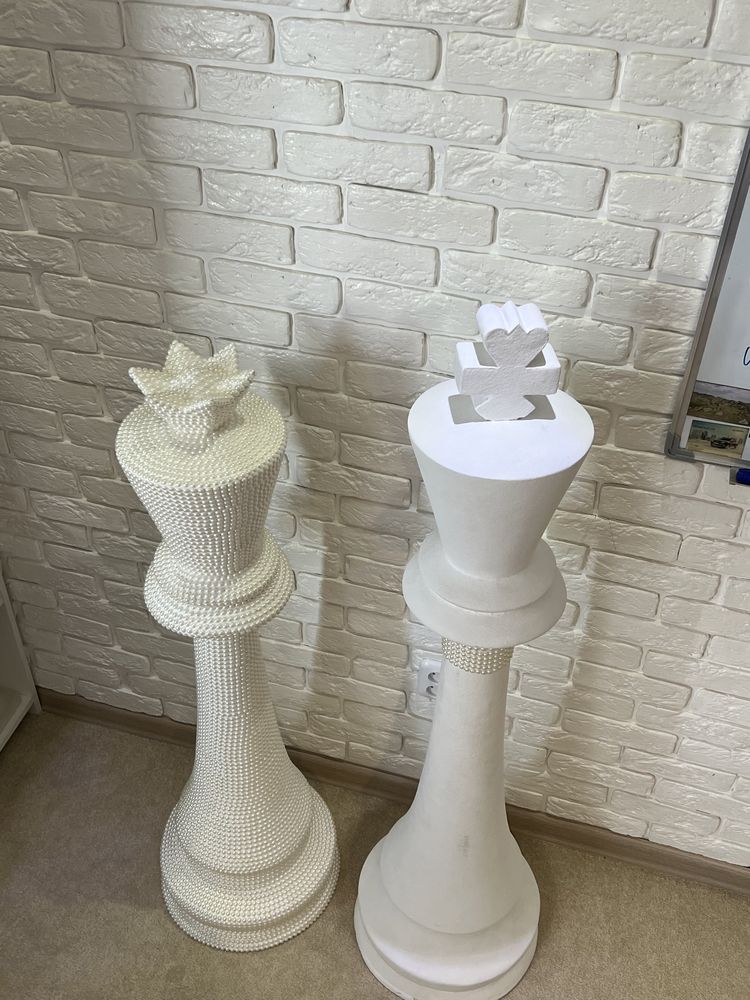 Продам шахматные фигуры