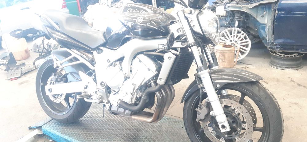 Мотоциклет Ямаха ФЗ-6(Yamaha FZ6)-600 на части