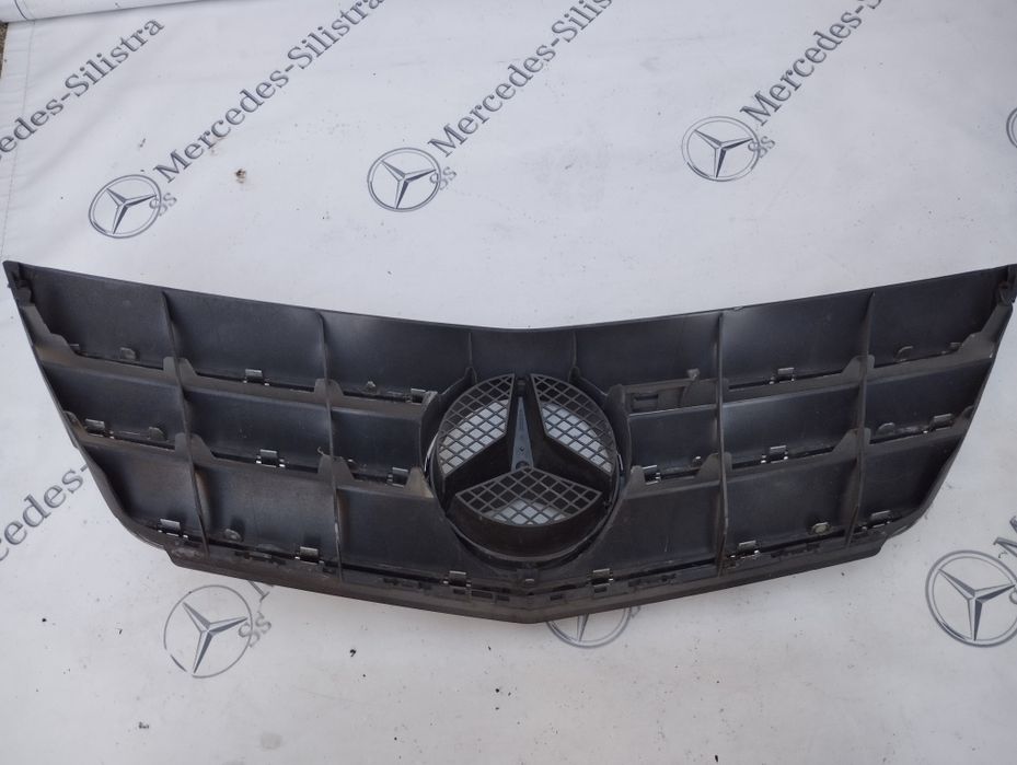 Предна решетка за Mercedes Benz B Class W245