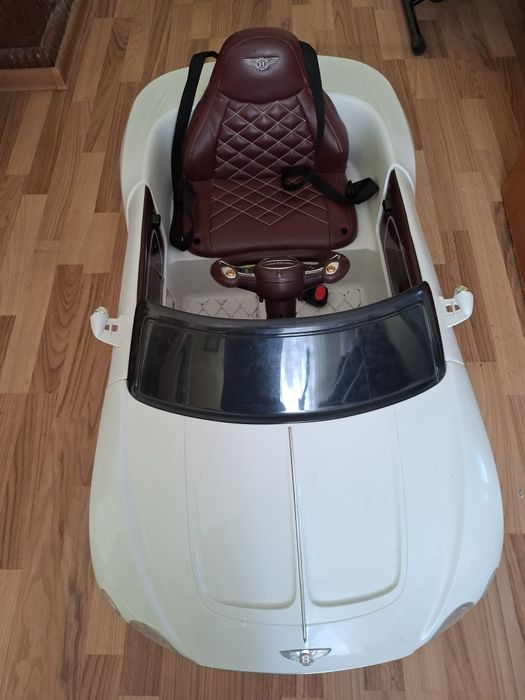 Mașină electrică pentru copii