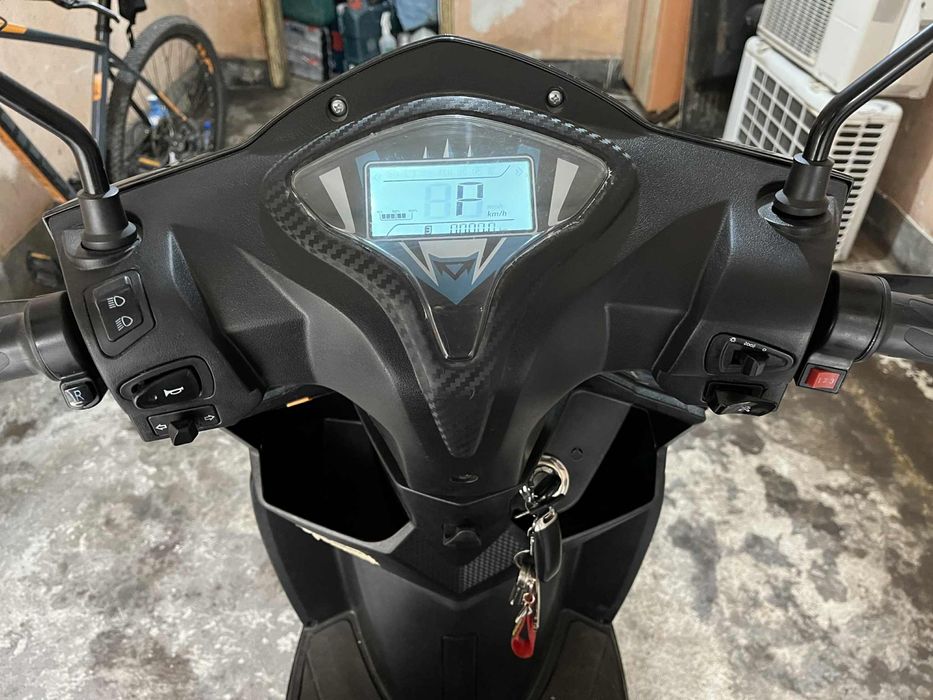 Скутер Telstar TS