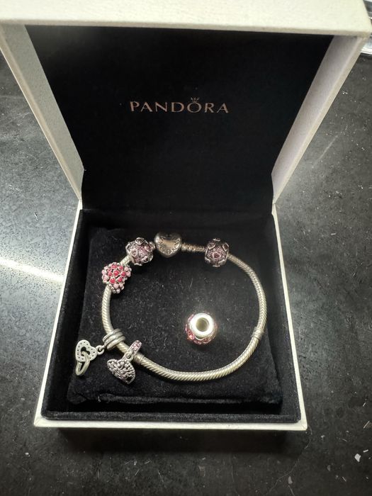 Гривна Pandora с висулки