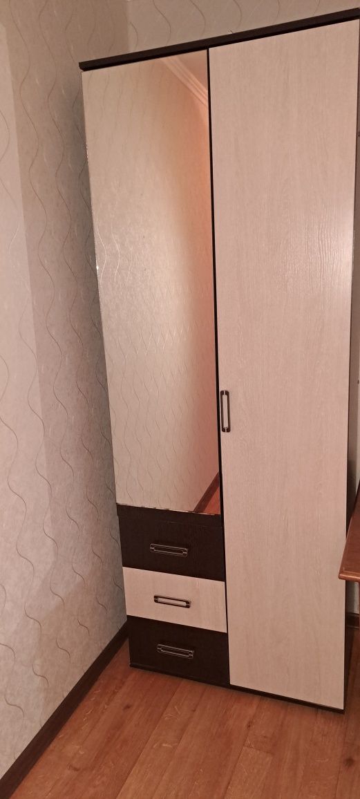 Продам Бельевой шкаф